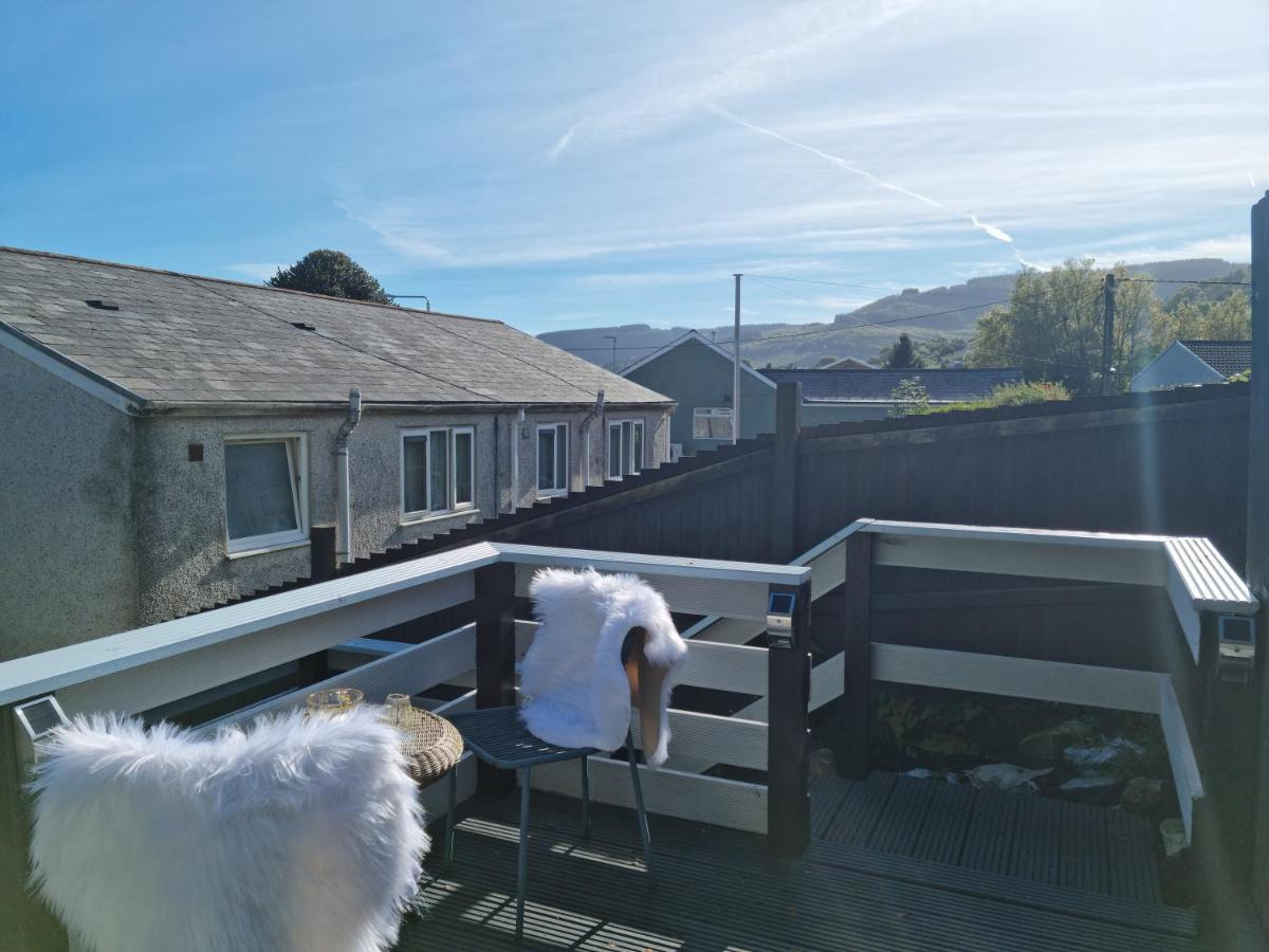 Dare Valley Cottage Ex Miners Cottage Near Zip World Pen Y Fan Waterfalls Aberdare Bagian luar foto